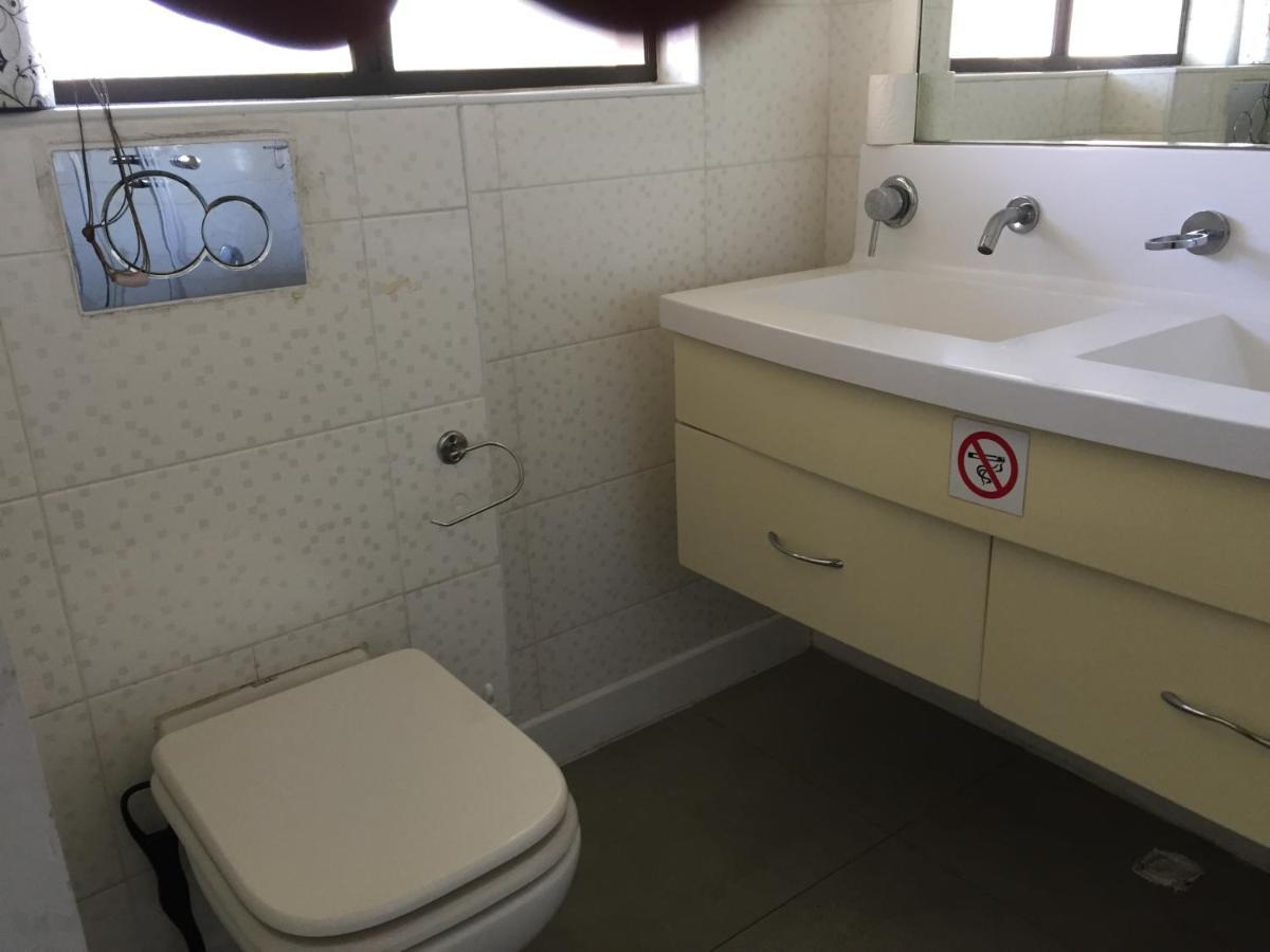 Cabanas Del Mar Amanzimtoti Bagian luar foto